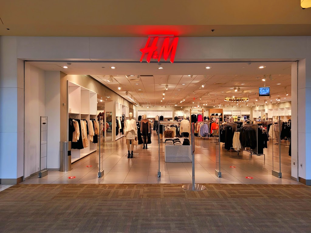 H&M | 1600 S Azusa Ave, City of Industry, CA 91748, USA | Phone: (855) 466-7467