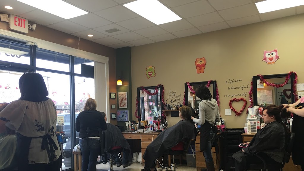 Cuttin Corners Salon | 705 N Main St, Randleman, NC 27317, USA | Phone: (336) 495-0074