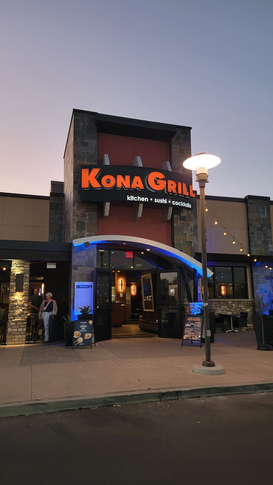 Kona Grill - Gilbert | 2224 E Williams Field Rd #101, Gilbert, AZ 85295, USA | Phone: (480) 289-4500