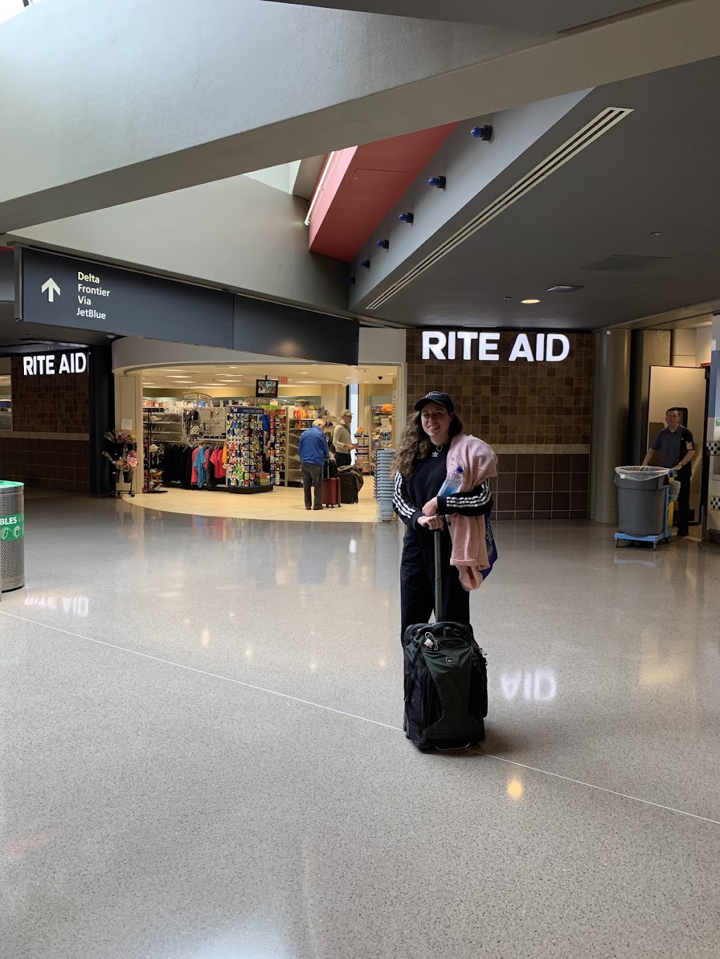 Rite Aid | 1000 Airport Blvd, Pittsburgh, PA 15231, USA | Phone: (412) 472-5040