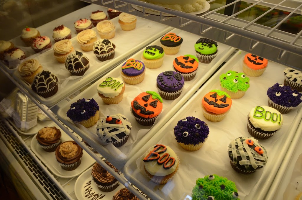 The Sweet Spot Bakery | 6470 College Rd, Lisle, IL 60532, USA | Phone: (630) 357-1144