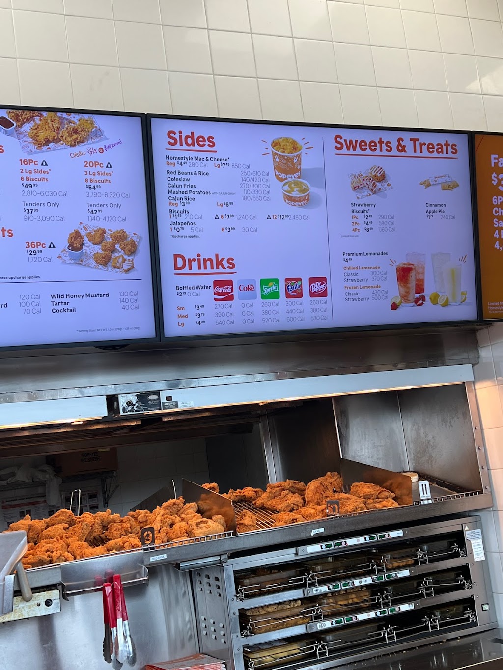 Popeyes Louisiana Kitchen | 21903 N Conduit Ave, Queens, NY 11413, USA | Phone: (718) 413-5947