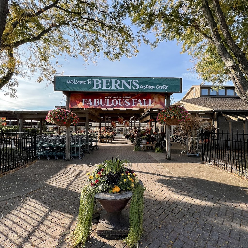 Berns Garden Center | 825 Greentree Rd, Middletown, OH 45044, USA | Phone: (513) 423-5306