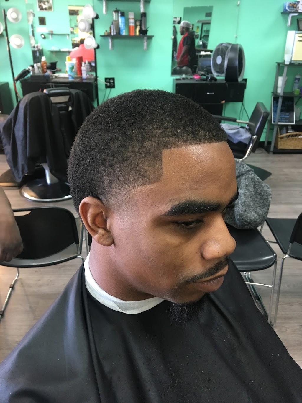 No Cap Kutz Barbershop | 5800 E Berry St Suite 120, Fort Worth, TX 76119, USA | Phone: (682) 301-1549