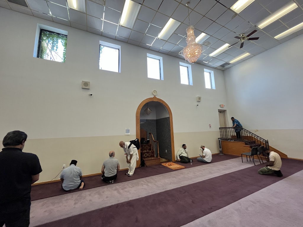 Wayne State University Islamic Center of Detroit | 4646 Cass Ave, Detroit, MI 48201, USA | Phone: (313) 442-6308 Wayne State University Islamic Center of Detroit | 4646 Cass Ave, Detroit, MI 48201, USA | Phone: (313) 442-6308