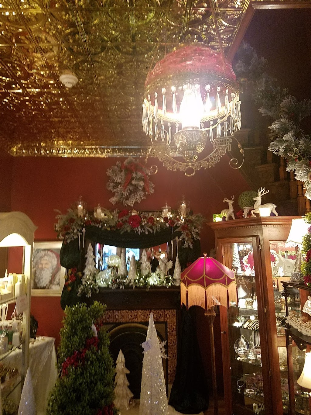 Victorian Lady of Academy Hill | 356 N Main St, Greensburg, PA 15601, USA | Phone: (724) 832-8255