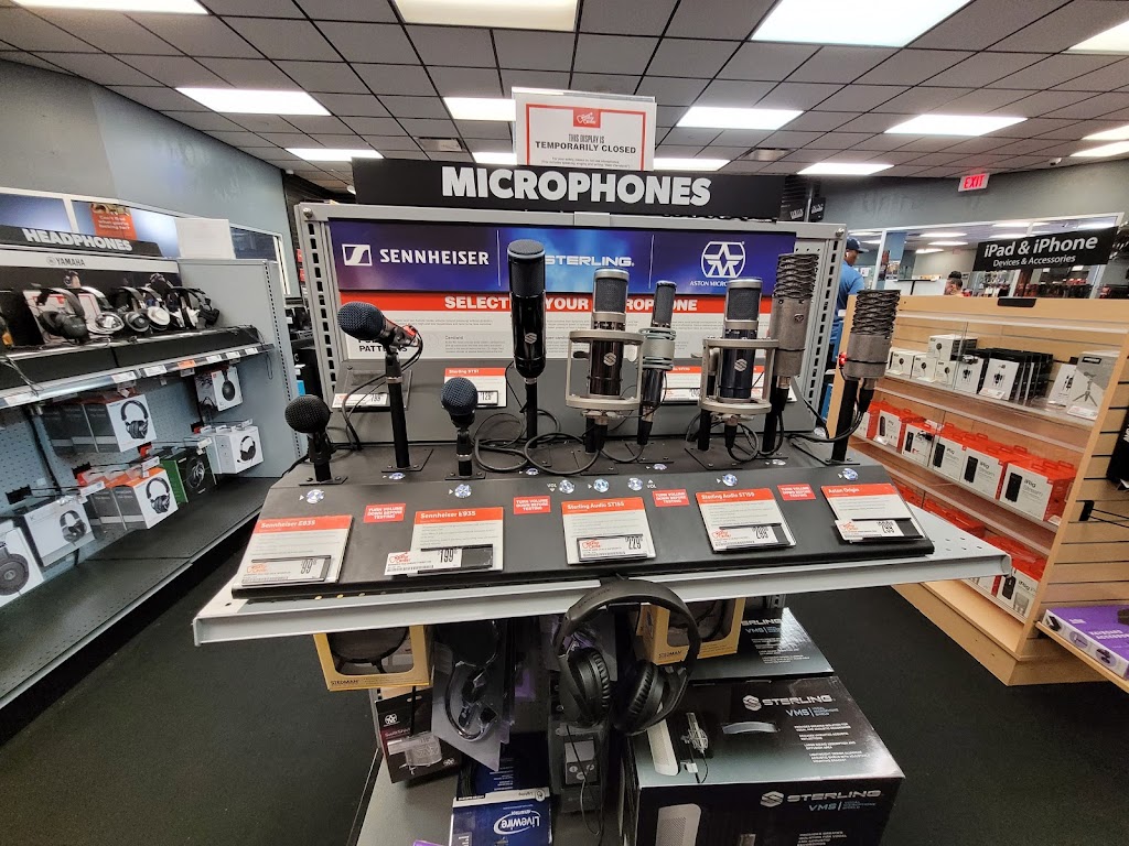 Guitar Center | 160 US-22, Springfield, NJ 07081, USA | Phone: (973) 921-0677