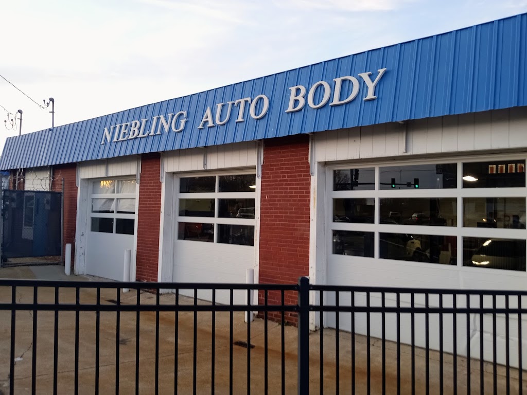 Niebling Auto Body | 4111 Meramec St, St. Louis, MO 63116, USA | Phone: (314) 772-8800