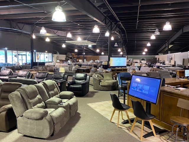 Showcase Furniture | 904 W North St, Kendallville, IN 46755, USA | Phone: (260) 349-0320