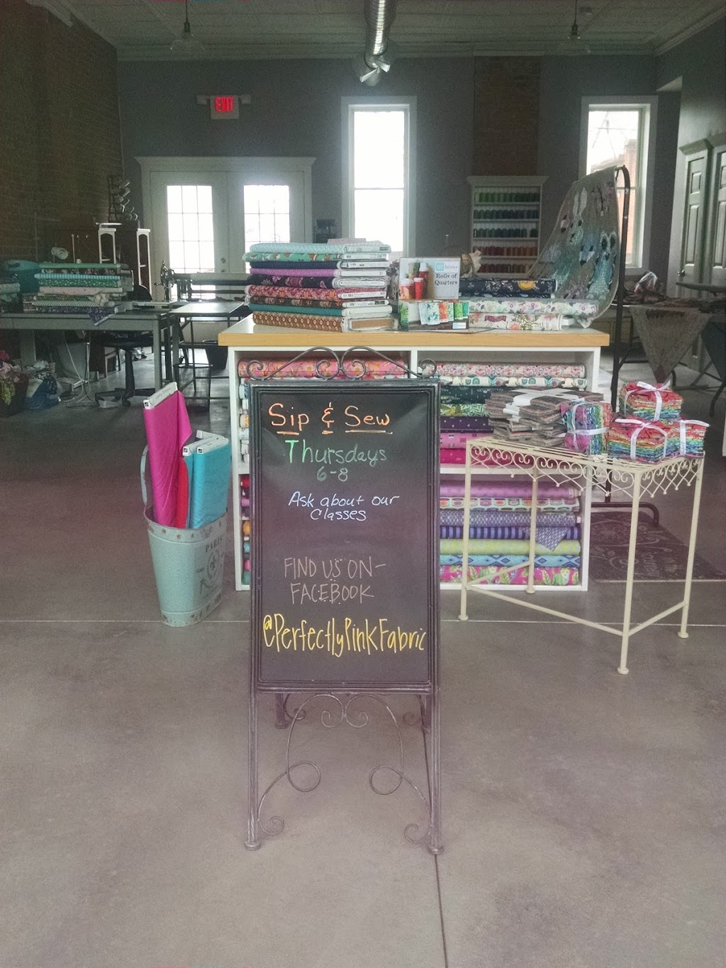 Perfectly Pink Quilt Studio | 336 Rice St, Elmore, OH 43416, USA | Phone: (419) 463-2928