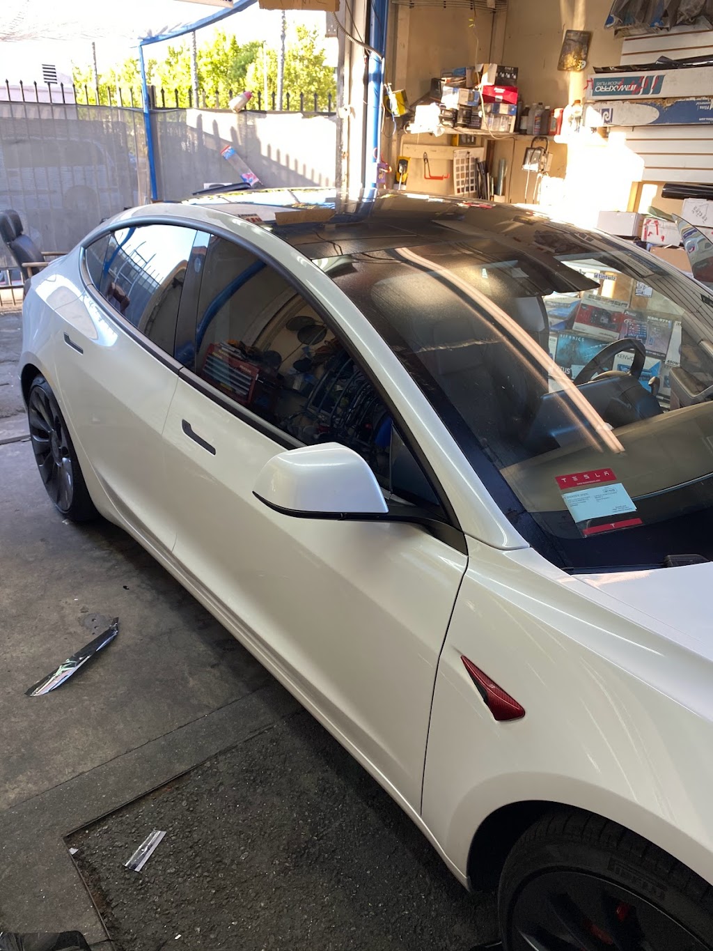 Balams Window Tint | 12501 Long Beach Blvd, Lynwood, CA 90262, USA | Phone: (310) 692-5993