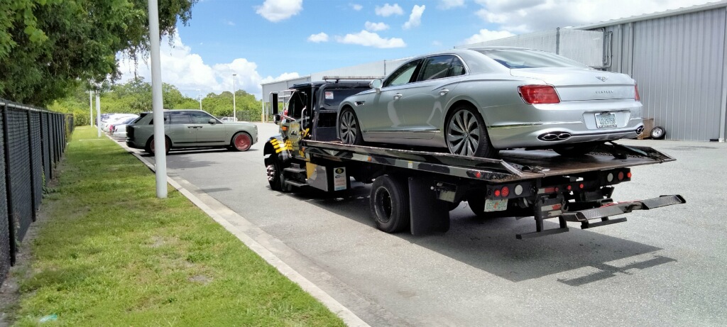 Unity Towing | 918 S Orange Blossom Trail suite b, Apopka, FL 32703, USA | Phone: (407) 914-4457