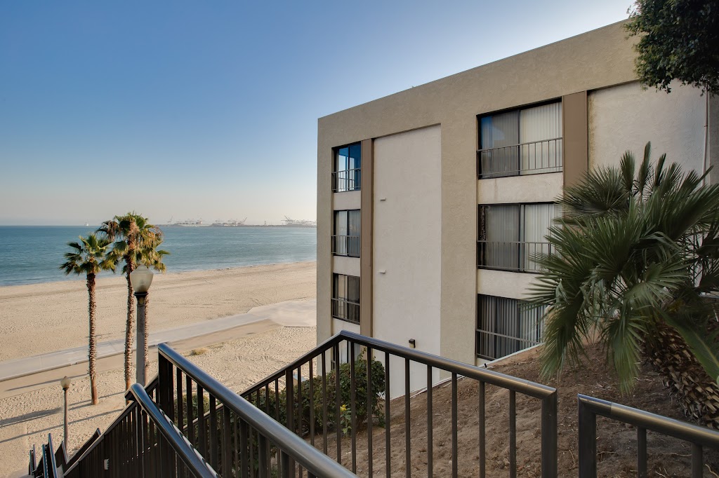 Beach Villa Apartments | Photo 2 of 7 | Address: 1830 E Ocean Blvd, Long Beach, CA 90802, USA | Phone: (562) 435-2226