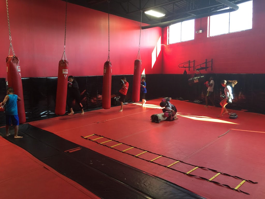 War Room MMA, Kickboxing, and Fitness | 5501 Thelin St, Fort Worth, TX 76115, USA | Phone: (612) 309-0701