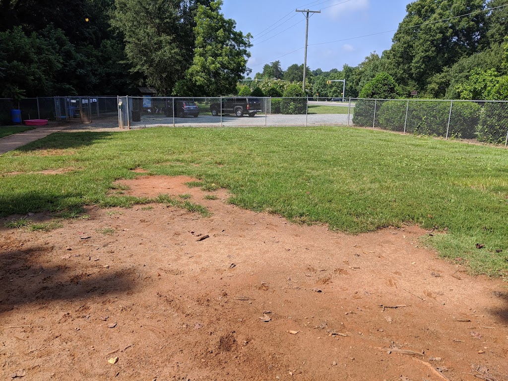 Elon Dog Park - K-9 Corner at Schmidt Park | 522 Cook Rd, Elon, NC 27244, USA | Phone: (336) 449-9255