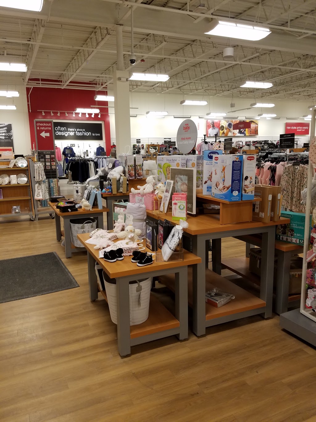 T.J. Maxx | 123 Grey St, East Aurora, NY 14052, USA | Phone: (716) 687-1023