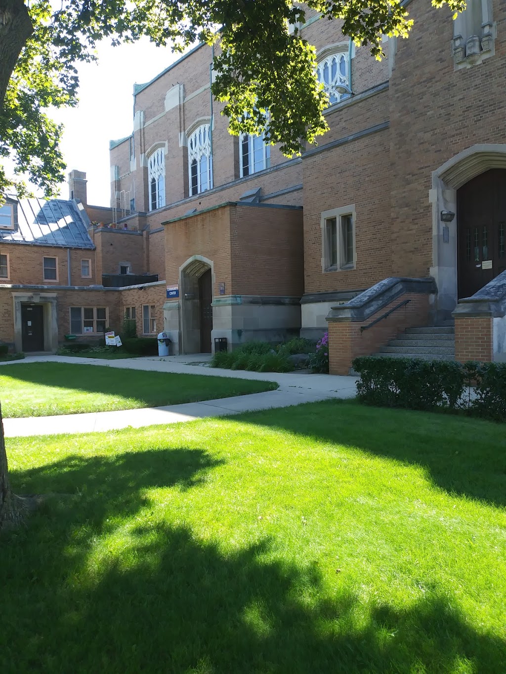 Saint Catherine Roman Catholic Church | 5101 W Center St, Milwaukee, WI 53210, USA | Phone: (414) 445-5115