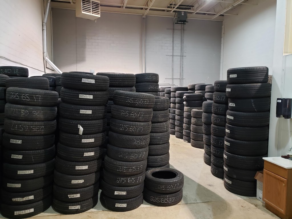 Bargainz Tire Supply | 33133 Groesbeck Hwy, Fraser, MI 48026, USA | Phone: (586) 231-4756