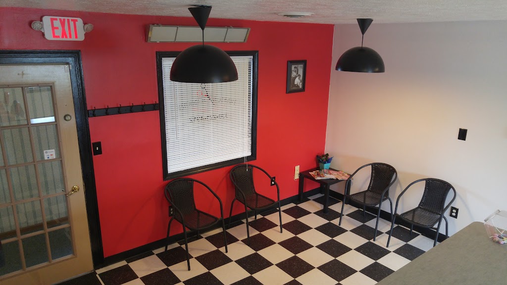 Twisted Scissors | 9307 OH-43, Streetsboro, OH 44241, USA | Phone: (330) 221-4912