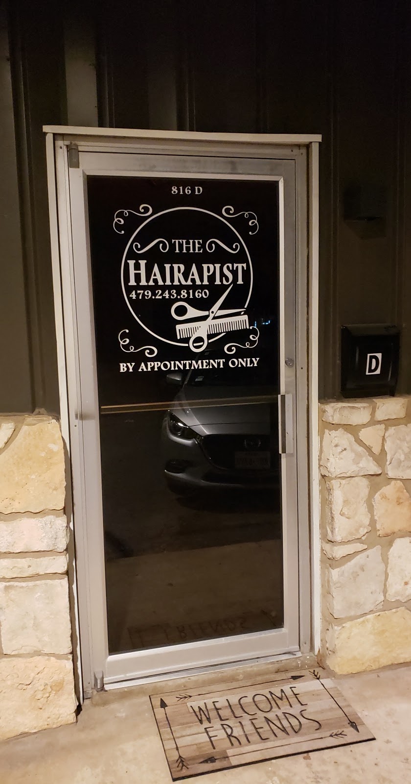 The Hairapist | 816 Main St Suite D, Schertz, TX 78154, USA | Phone: (479) 243-8160