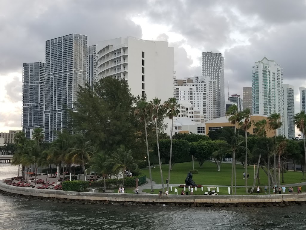 Brickell Key Park | Brickell Key Dr, Miami, FL 33131 | Phone: (305) 416-1361