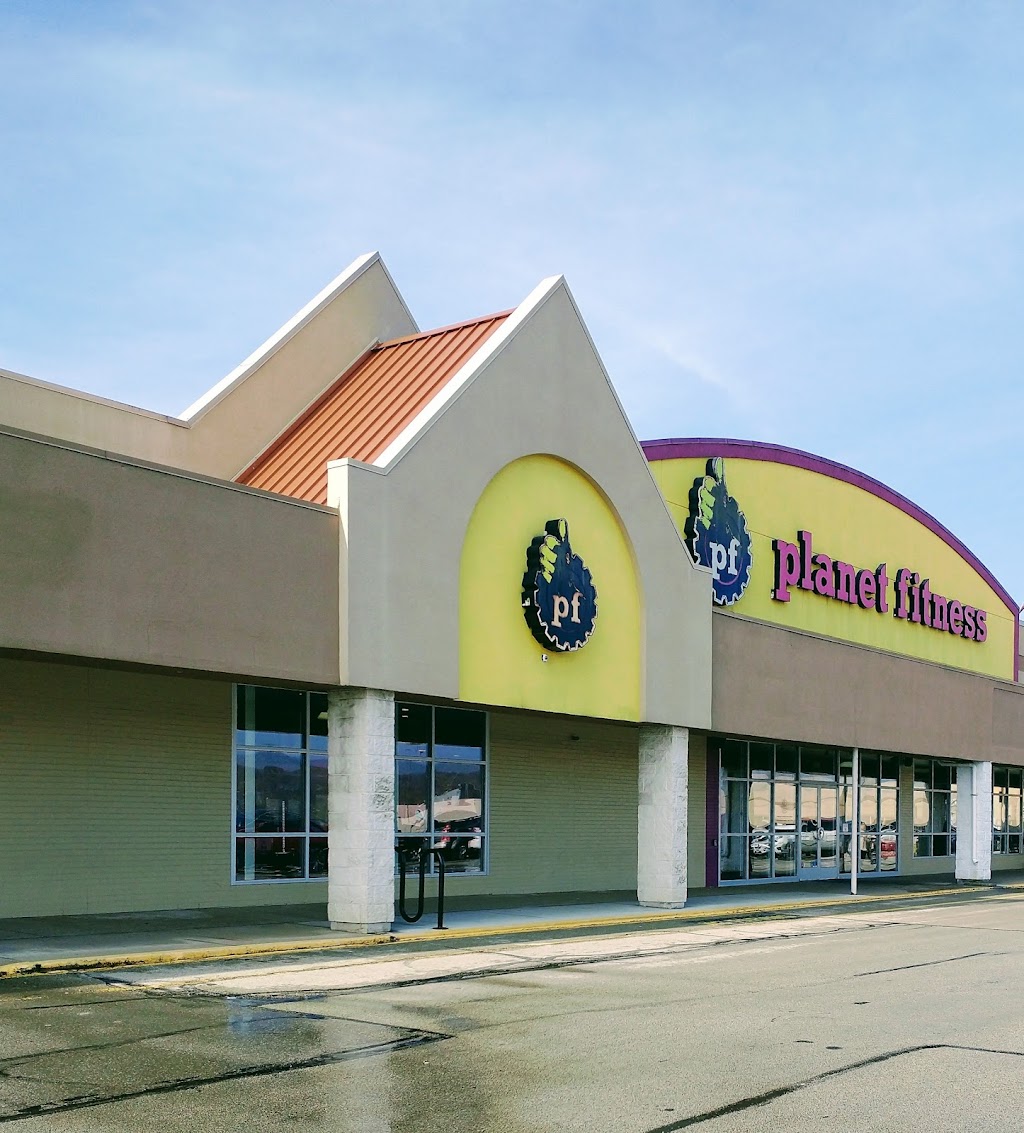 Planet Fitness | 609 Pittsburgh St Ste 1, Uniontown, PA 15401 | Phone: (724) 439-3200