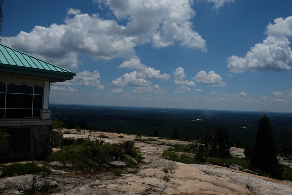 Big Rock Cafe | Memorial Hall Cir, Stone Mountain, GA 30087, USA | Phone: (800) 401-2407