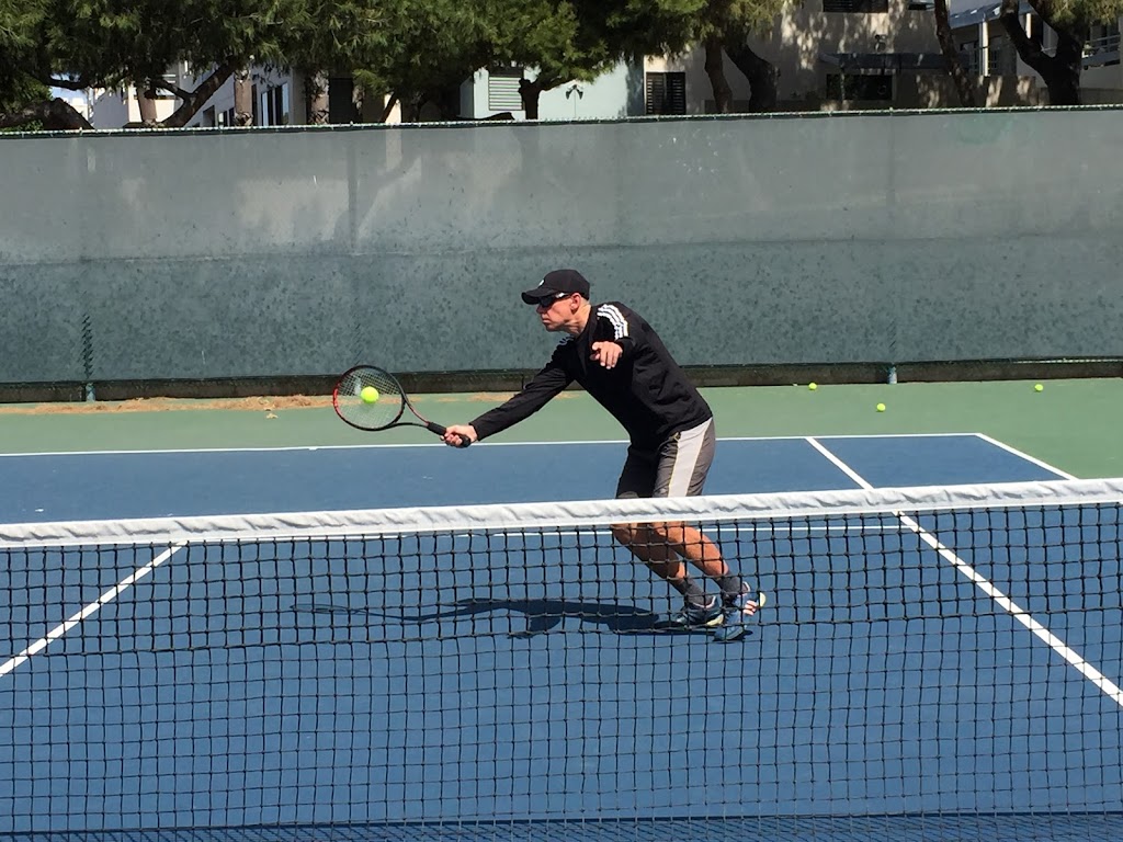 Santa Monica Tennis Lessons | 2701 Barnard Way, Santa Monica, CA 90405, USA | Phone: (310) 266-3938