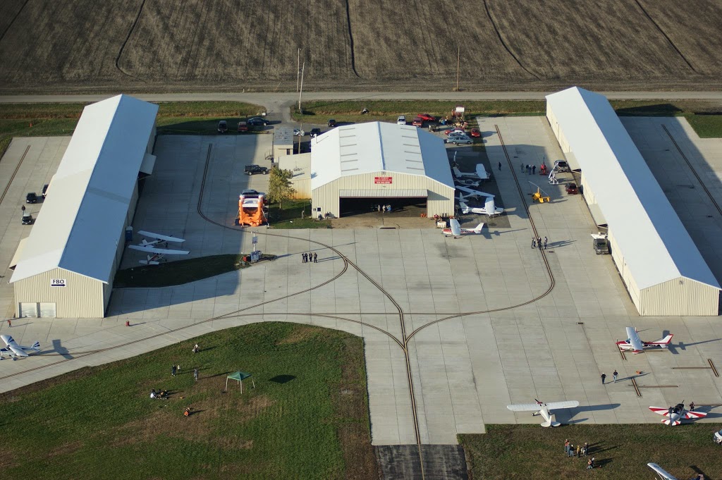 St. Charles Flying Service | 6016 Portage Rd, Portage Des Sioux, MO 63373, USA | Phone: (800) 447-6066