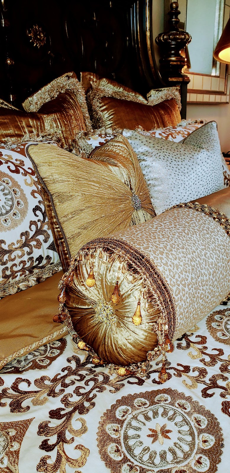 Fine Touch Custom Upholstery LLC | 961 N Eliseo Felix Jr Way #103, Avondale, AZ 85323, USA | Phone: (480) 255-6206