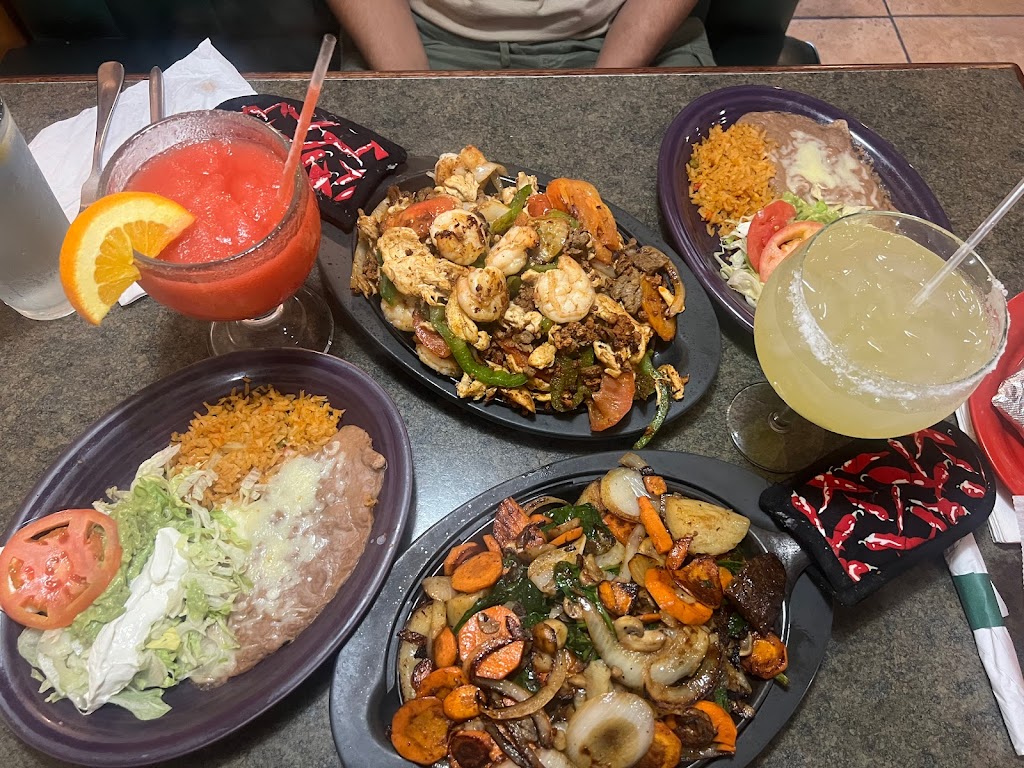 Cozumel Mexican Restaurant | 2900 Deerfield Dr, Janesville, WI 53546, USA | Phone: (608) 756-9442