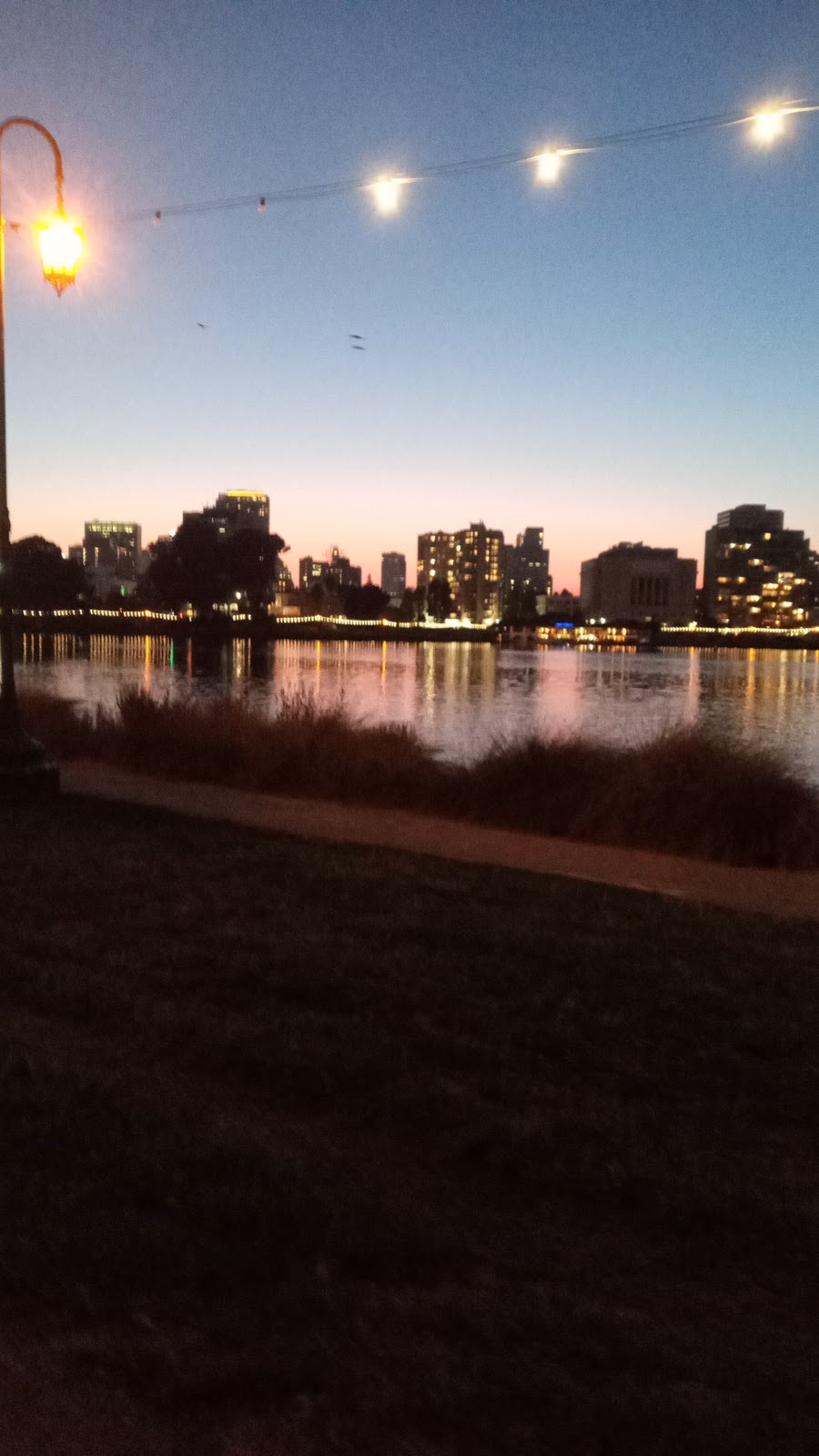 Lake Merritt Wash House | 1225 2nd Ave, Oakland, CA 94606, USA | Phone: (510) 962-5071