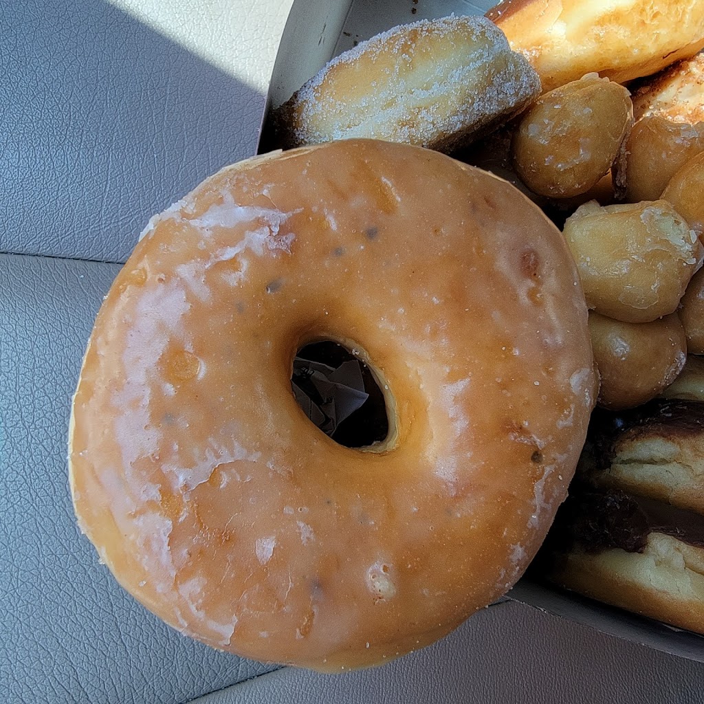 Wolfee donuts | 29101 Newport Rd, Menifee, CA 92584 | Phone: (951) 990-5209