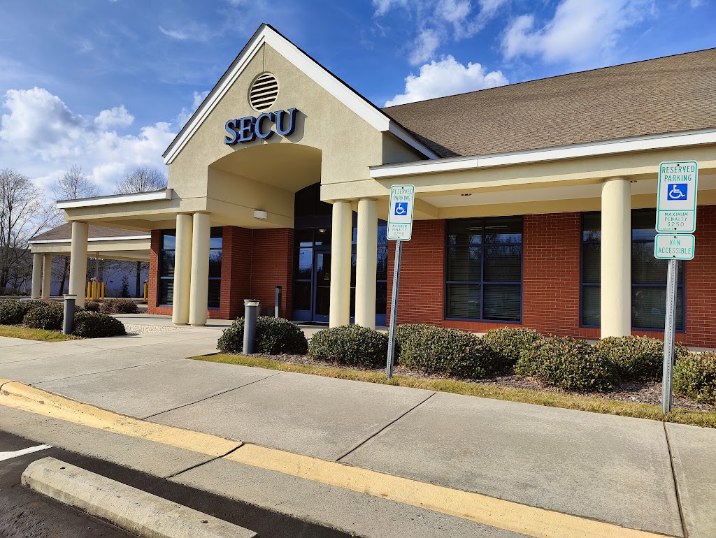 State Employees’ Credit Union | 1700 Liberty Dr, Thomasville, NC 27360, USA | Phone: (336) 476-2977