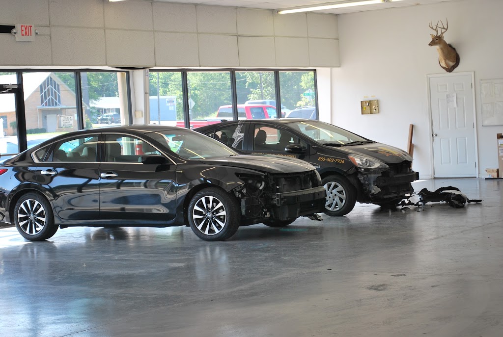 Jones Collision Center | 3398 Pelham Pkwy, Pelham, AL 35124, USA | Phone: (205) 620-0054