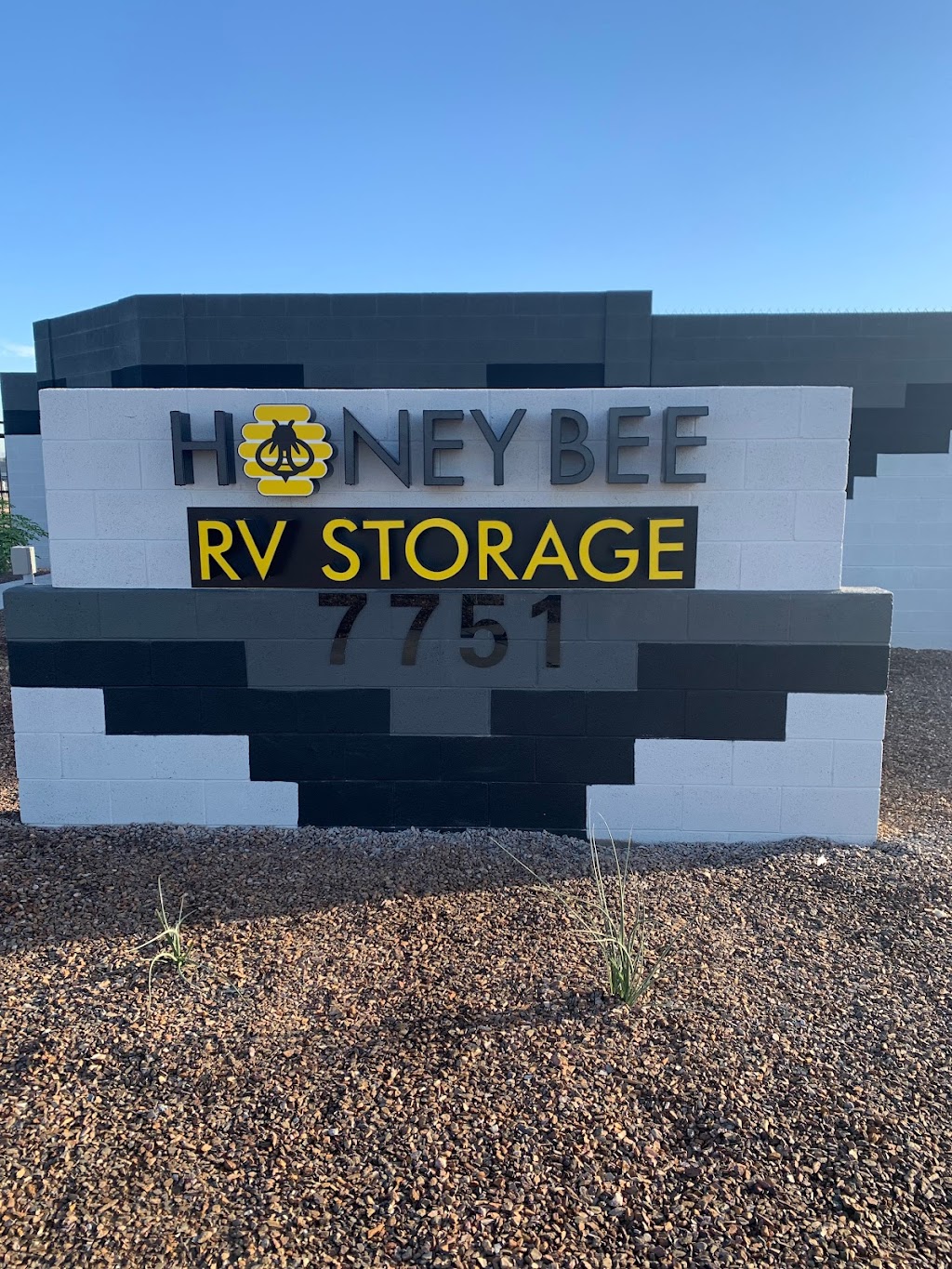 Honey Bee RV Storage | 7751 W Mountain View Rd, Peoria, AZ 85345, USA | Phone: (623) 412-1111