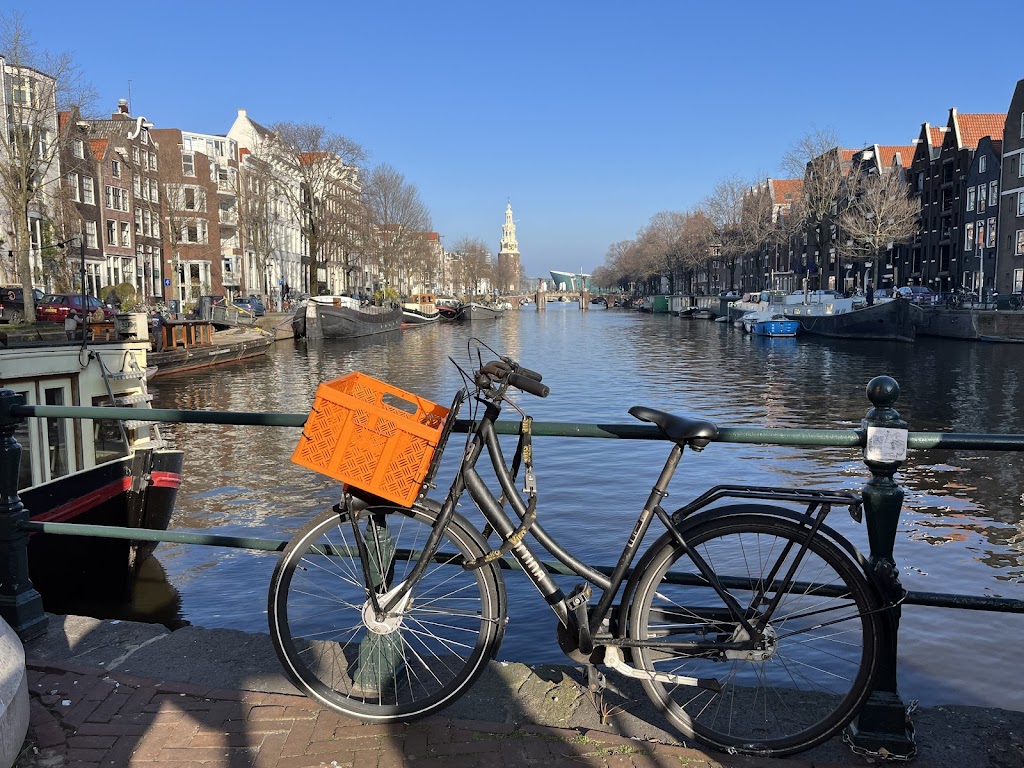 Free walking tour Amsterdam | Spuistraat 68 F, 1012 TW Amsterdam, Netherlands | Phone: 085 016 3654