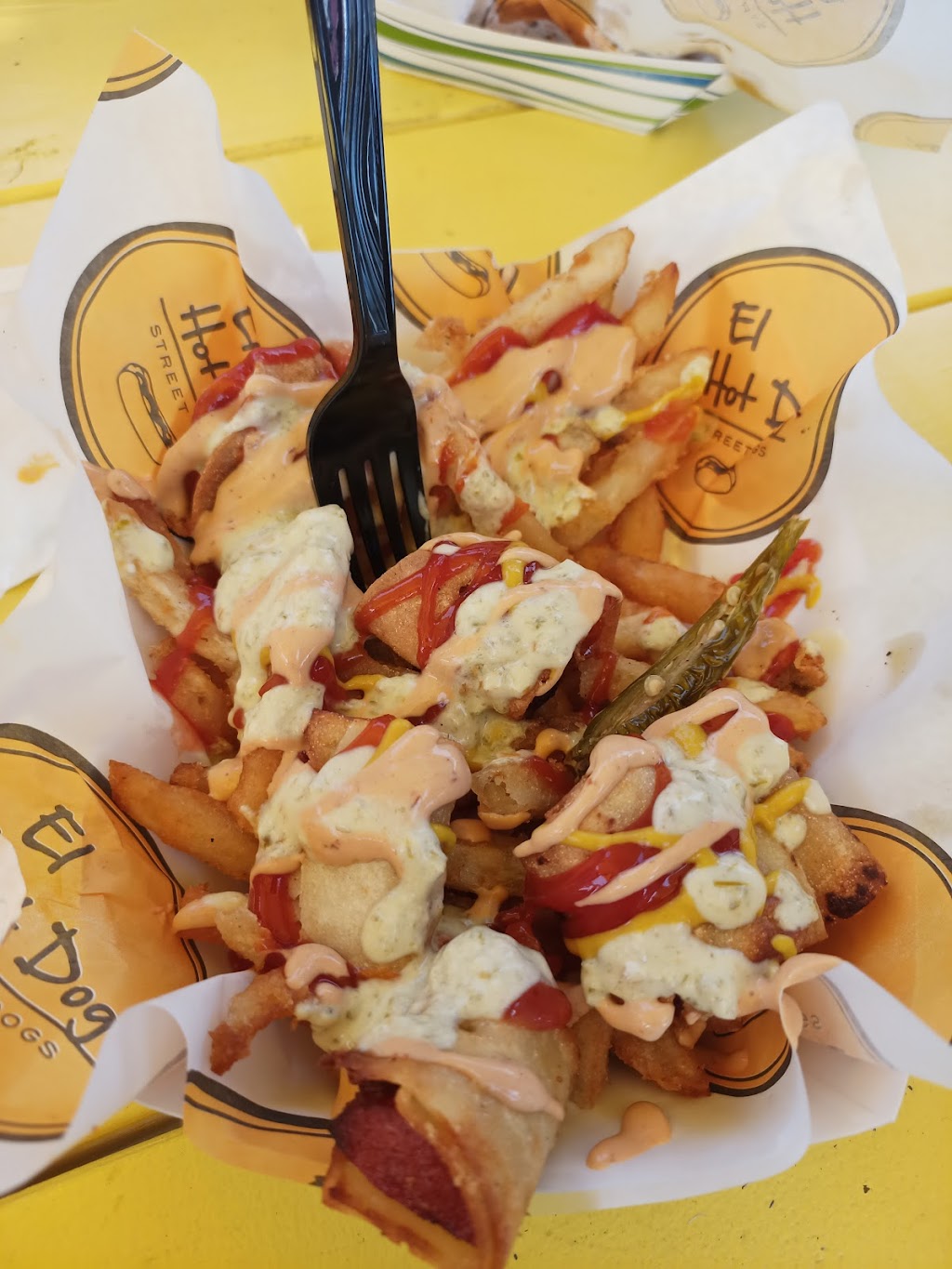 El hot dog street dogs | 100 S Lee Ave, Oakdale, CA 95361, USA | Phone: (209) 534-2843