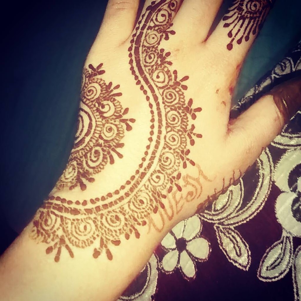 Tannu Mehndi Designer | B/16, Mohammedi Society, Nr. Shah-e-alam Gate, Shah-e-alam, Mohammadi Society, Danilimda, Ahmedabad, Gujarat 380028, India | Phone: 089806 62929