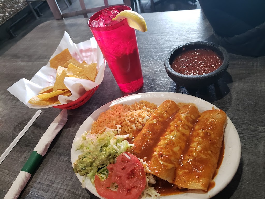 El Meson Mexican Restaurant | 657 Portage Trail, Cuyahoga Falls, OH 44221, USA | Phone: (330) 920-1759