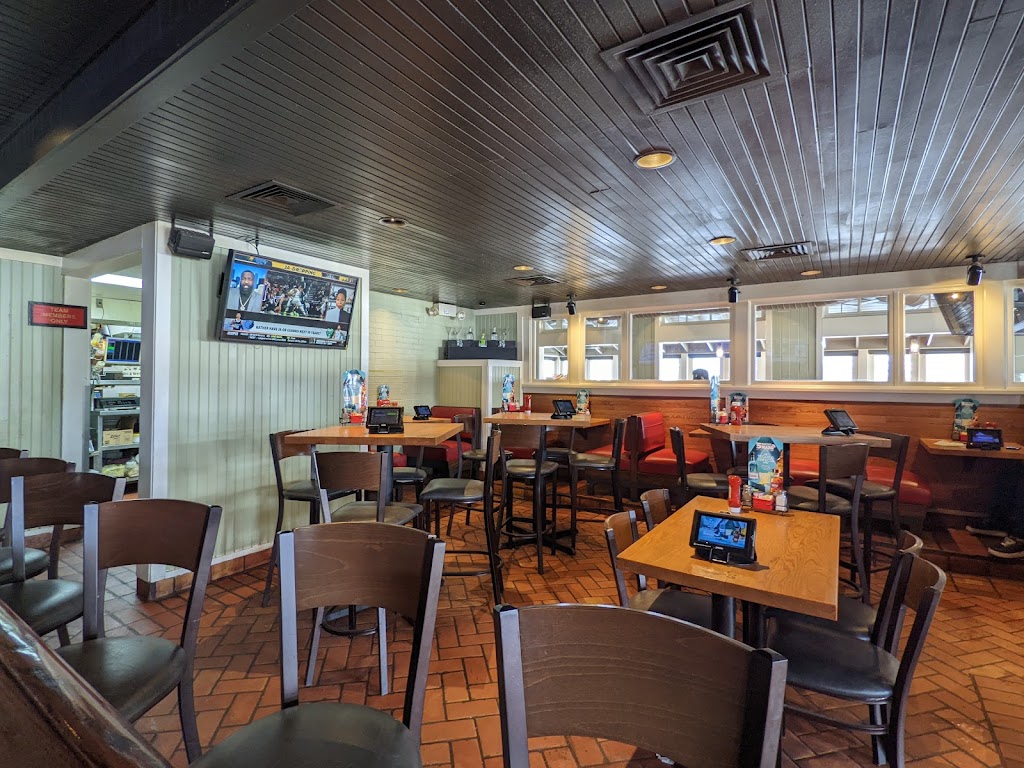 Chilis Grill & Bar | 2207 Mountain View Dr, West Mifflin, PA 15122, USA | Phone: (412) 653-9004