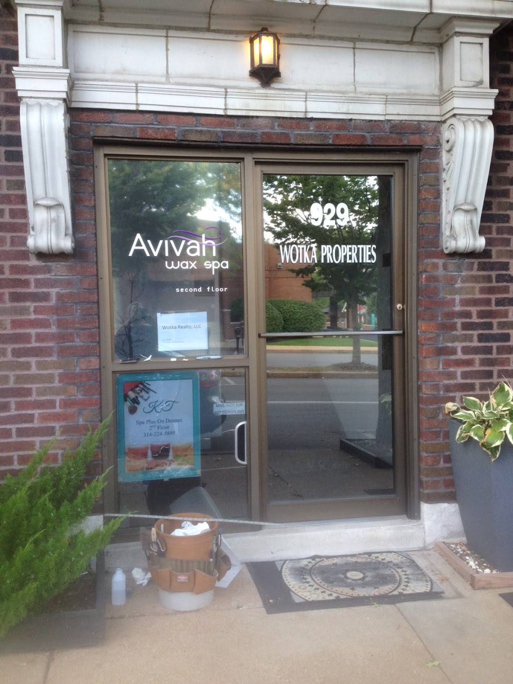 Avivah Wax Spa | 929 De Mun Ave, Clayton, MO 63105, USA | Phone: (314) 596-2864