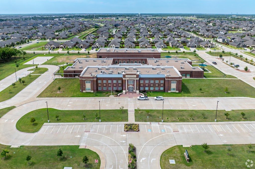 Max H. Simpson Elementary School | 470 Washington Ave, Waxahachie, TX 75165, USA | Phone: (972) 923-4740