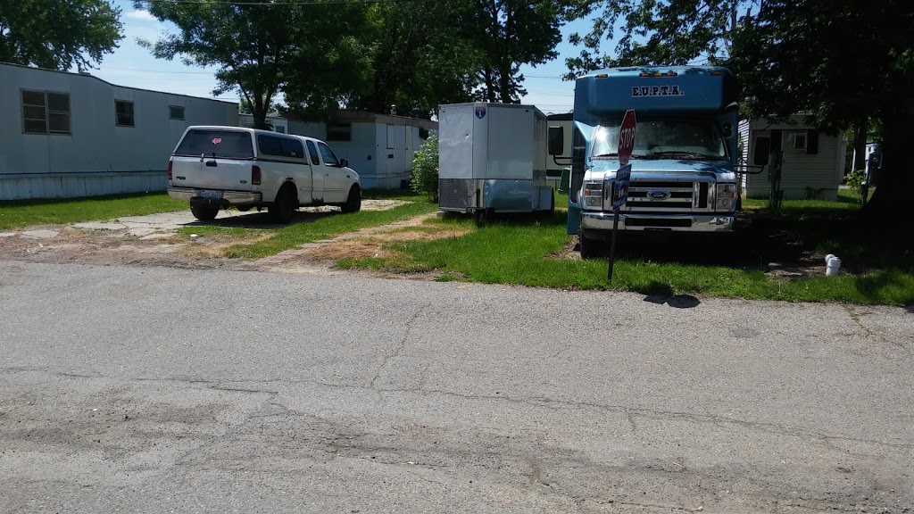 Twin Pines Mobile Home Park | 6815 E Eleven Mile Rd, Warren, MI 48092, USA | Phone: (586) 510-4843