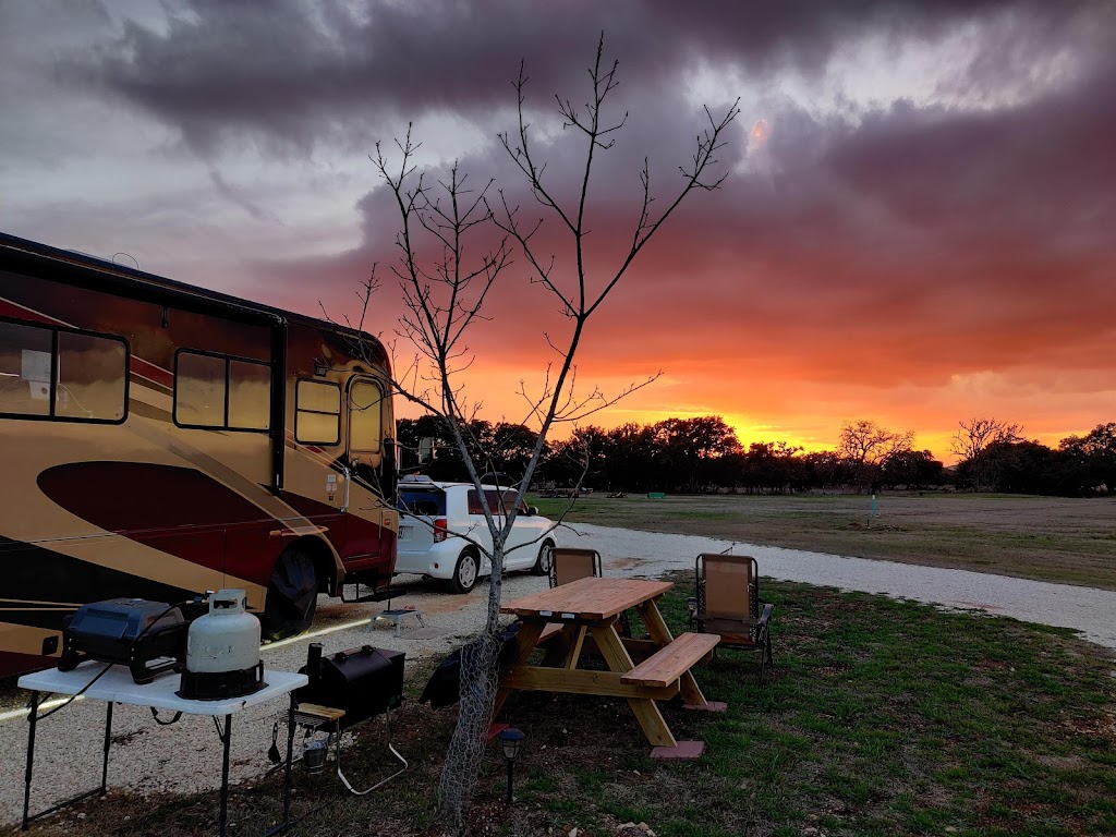 Lightning Ranch RV Park | 818 FM1283, Pipe Creek, TX 78063, USA | Phone: (830) 510-3959