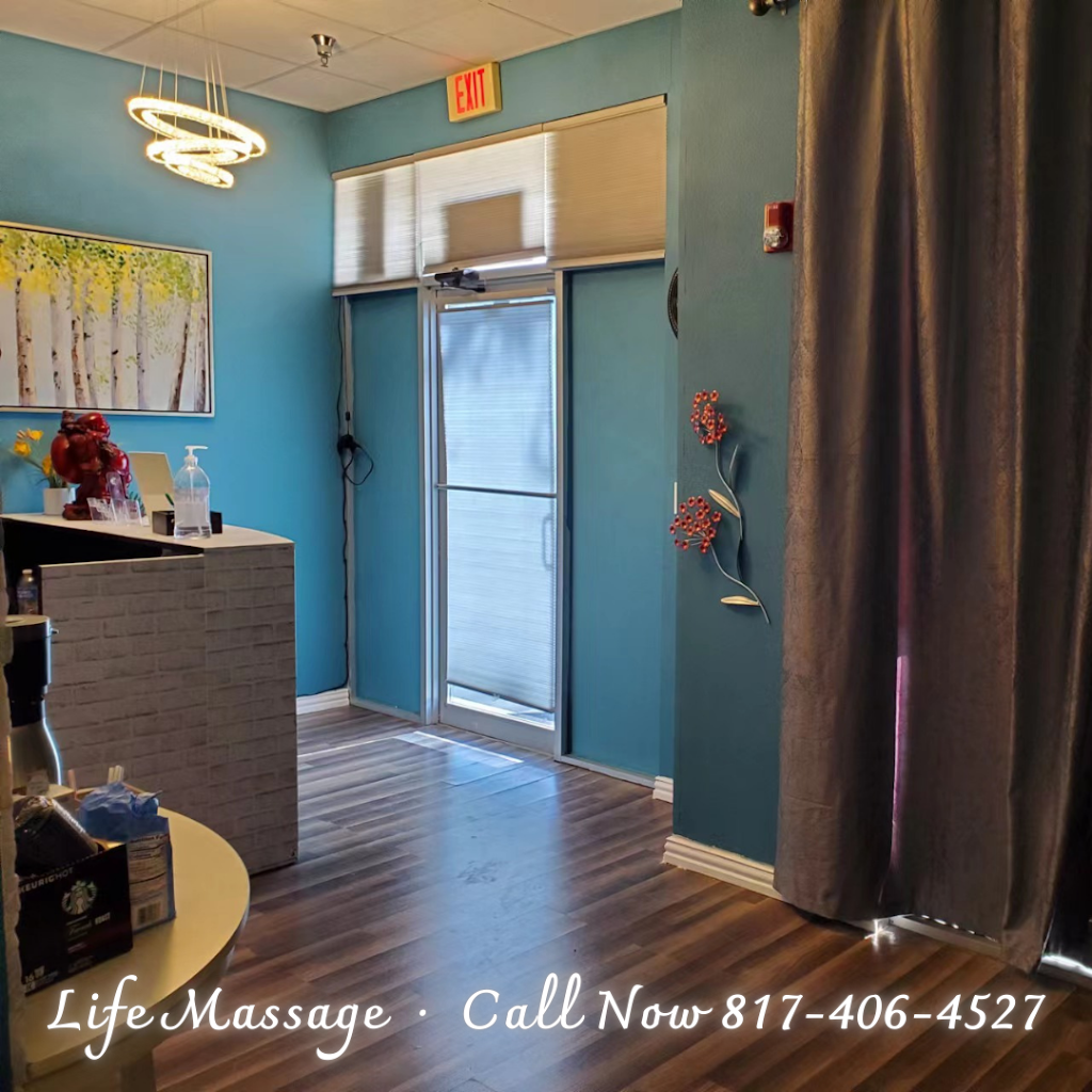 Life Massage | 828 Boyd Rd #109, Azle, TX 76020, USA | Phone: (817) 406-4527