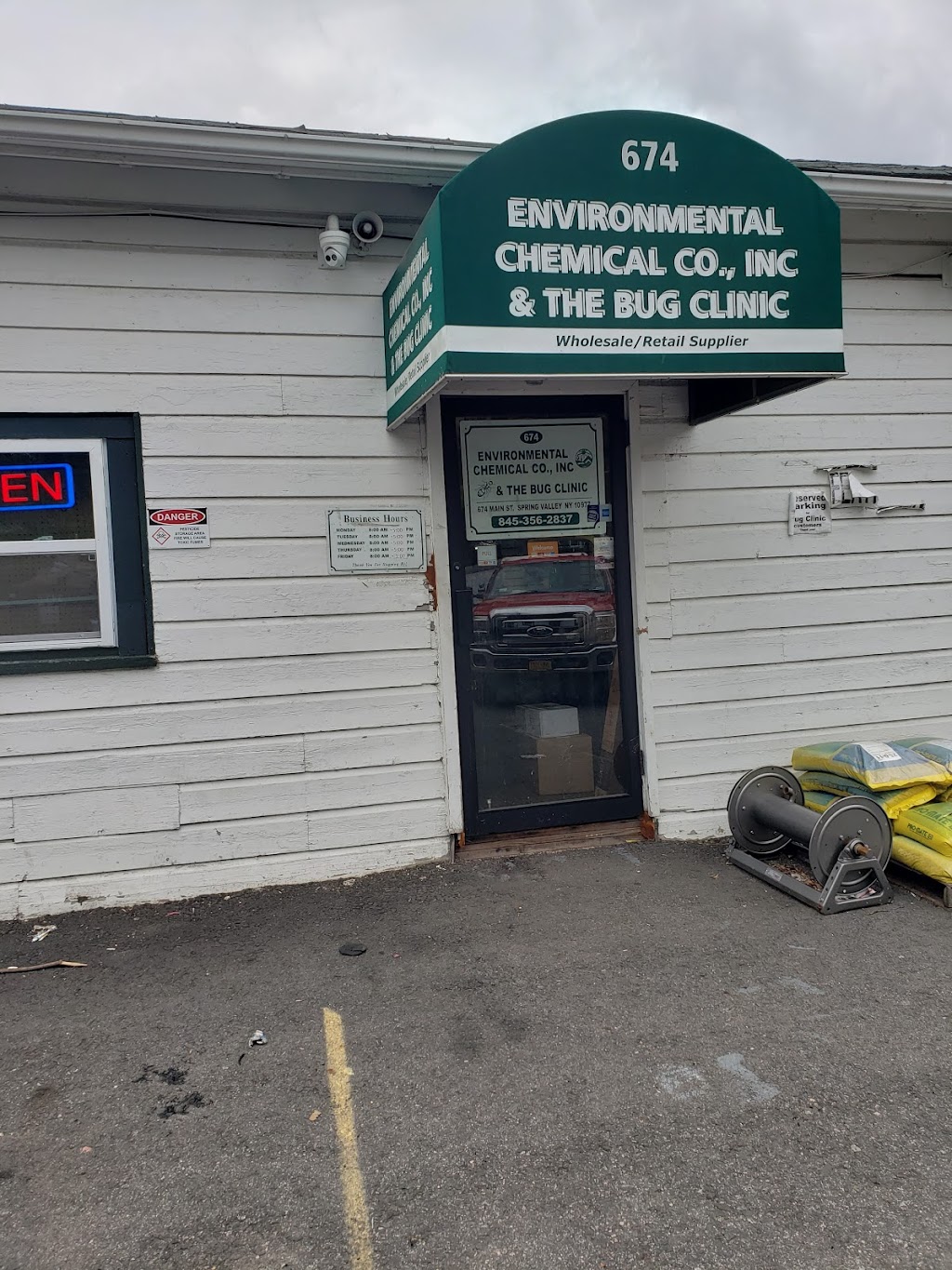 Environmental Chemical & The Bug Clinic | 674 N Main St, Spring Valley, NY 10977, USA | Phone: (845) 356-2837