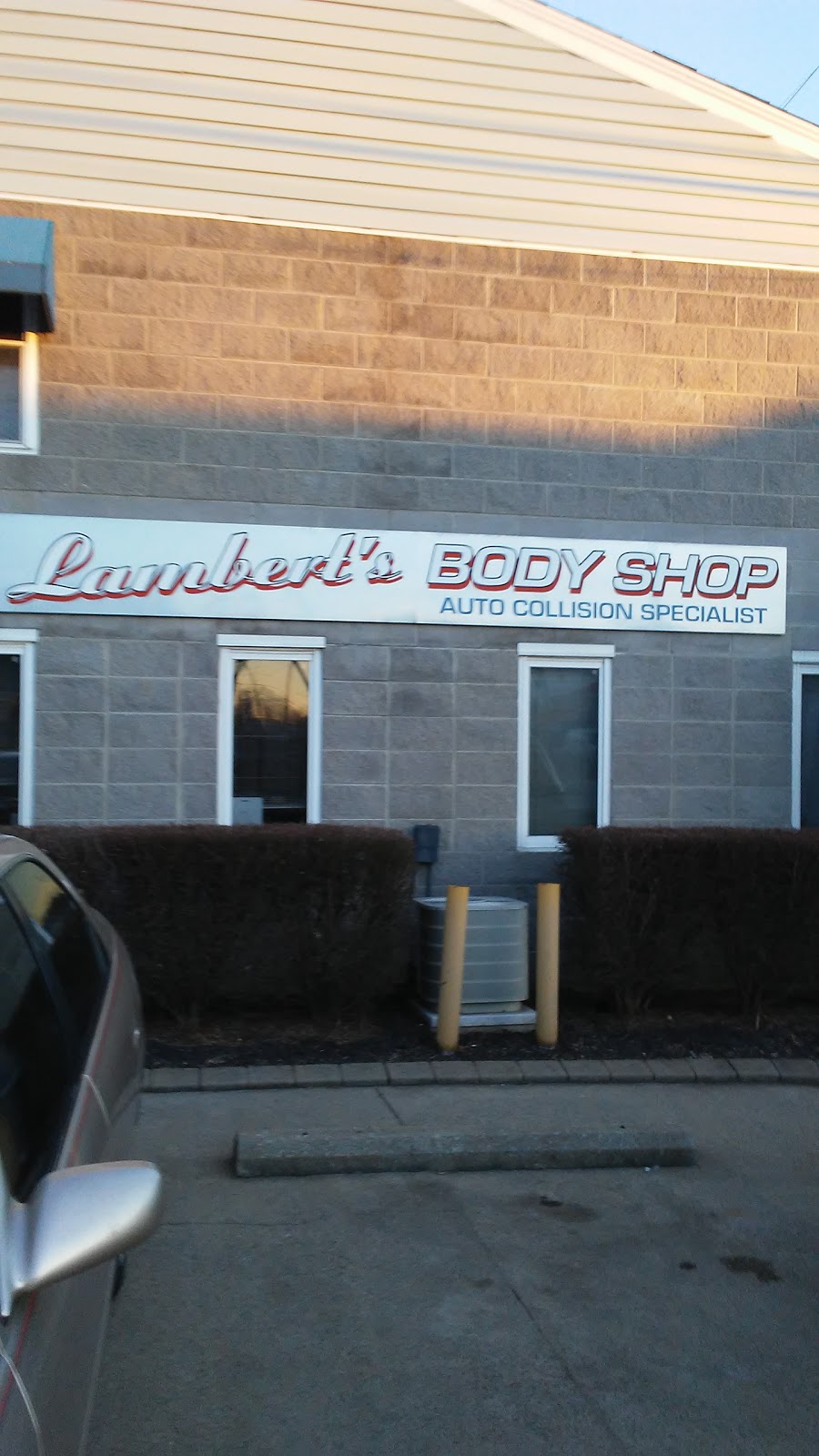 Lamberts Paint & Body Shop | 1400 Belmar Dr, Louisville, KY 40213, USA | Phone: (502) 459-2639