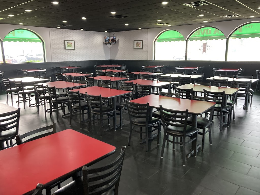 The Pizza Oven: LINCOLN WAY | 2805 Lincoln Hwy, Massillon, OH 44646, USA | Phone: (330) 833-8222