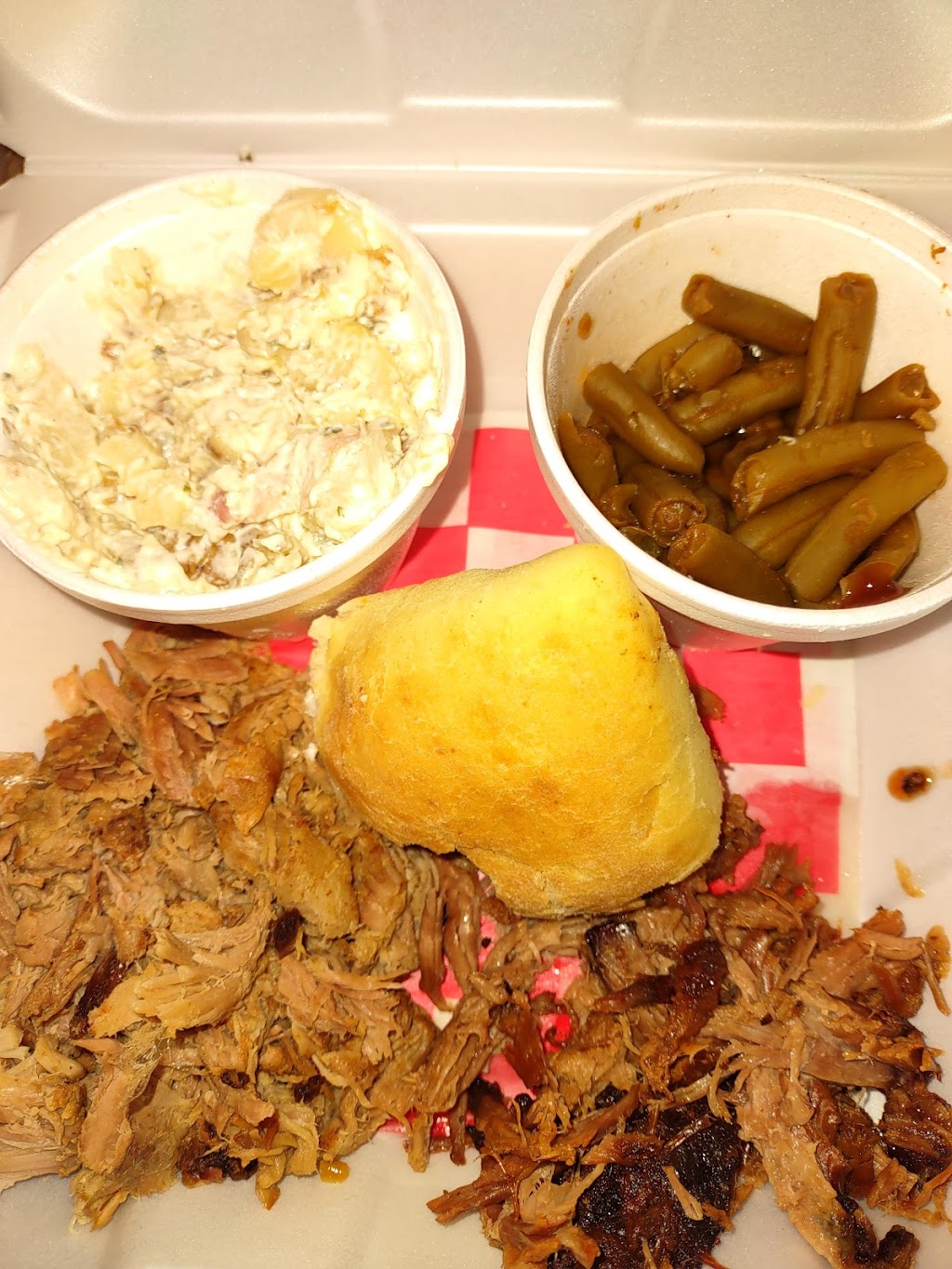 King Jerry Lawlers BBQ | 16344 Wallisville Rd Suite 100, Houston, TX 77049, USA | Phone: (281) 864-5298